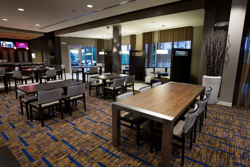 Courtyard By Marriott Starkville Msu At The Mill Conference Center Exterior foto